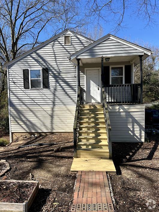 Building Photo - Description: Adorable one bedroom on secon... Rental