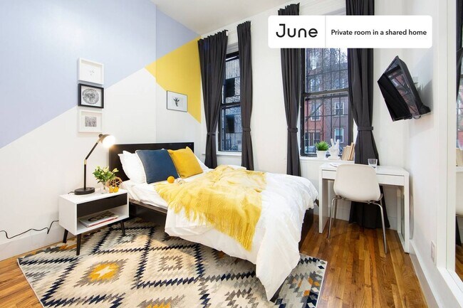 Building Photo - Room in Shared 3.0 bed/1 bath home