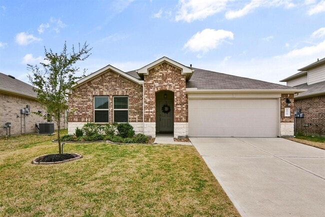 Photo - 22723 Castello Lakes Dr House