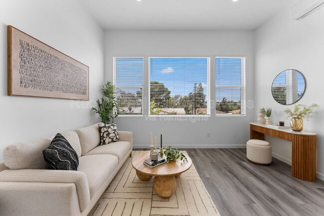 Photo - 5256 Adams Ave Unidad 5