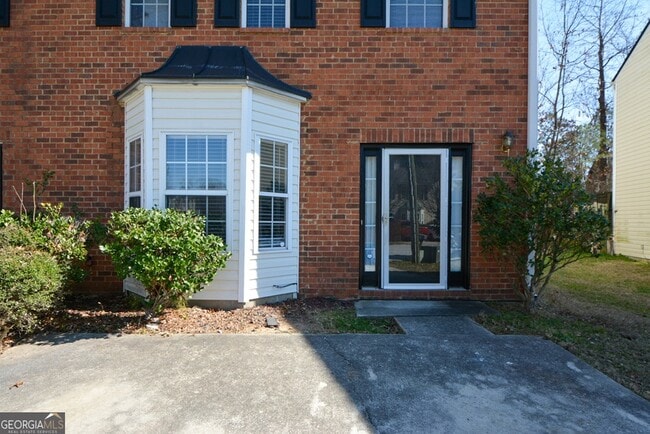 Photo - 5460 Hampton Ct