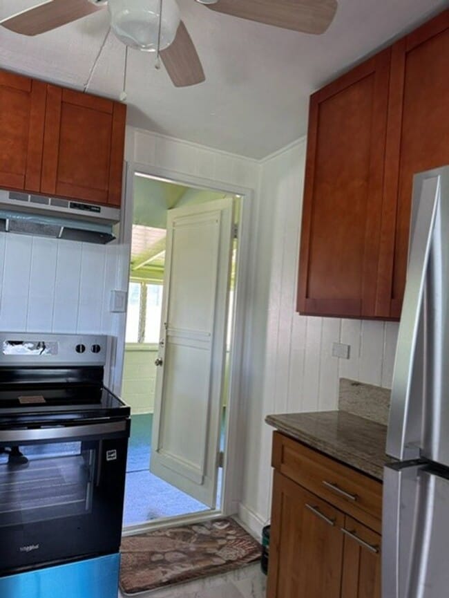 405 Kalama St Unit B