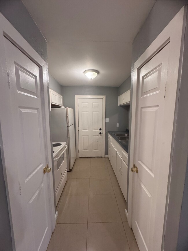 Photo - 4807 Mallow St