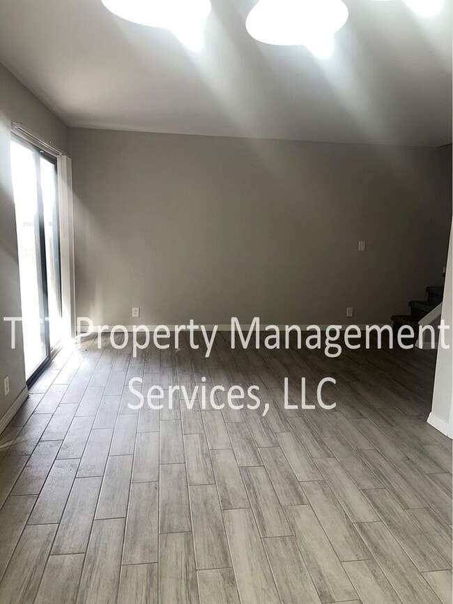 Updated Townhome in the heart of Chandler