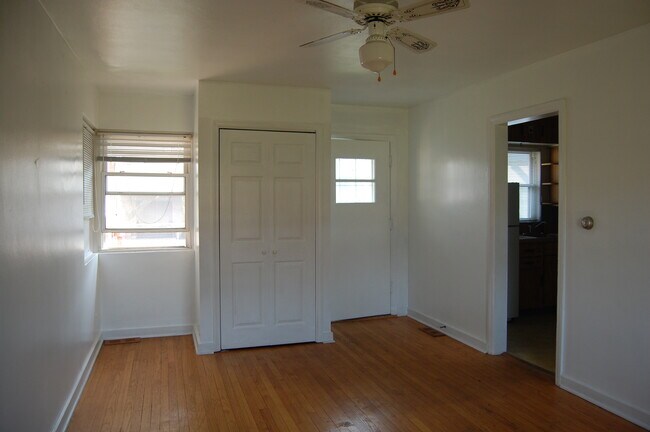 Photo - 117 E Park Ave Unidad 2