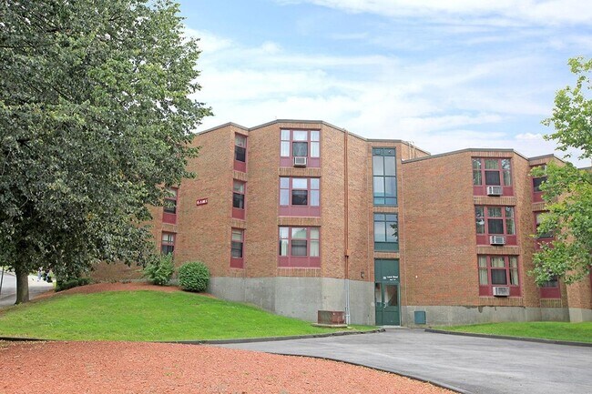Building Photo - 16 Laurel St Unit #16