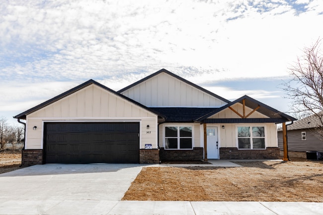Building Photo - 1412 E Emelyn Ln Rental