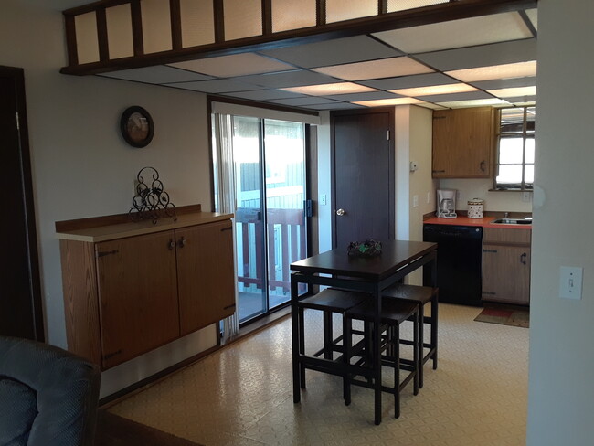 Photo - 1522 Mission Rd Unit 2