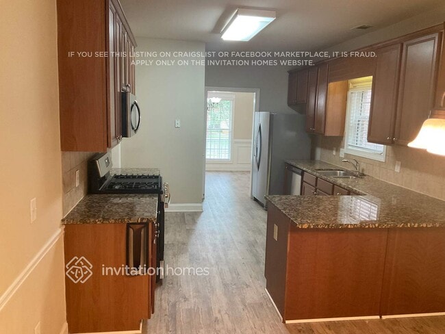 Photo - 808 Pine Cove Dr SW