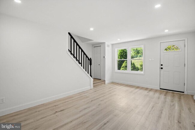 Photo - 2119 Delmar Dr