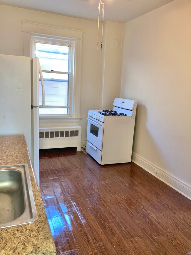 Photo - 5201 Hunter Ave Unit #3