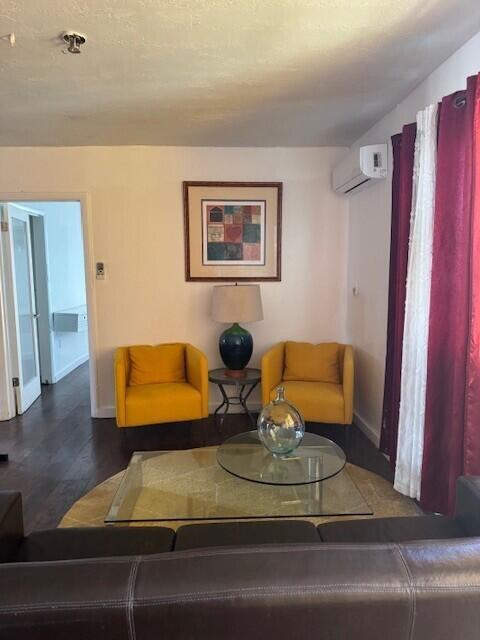 Photo - 545 SW 4th St Unit 1