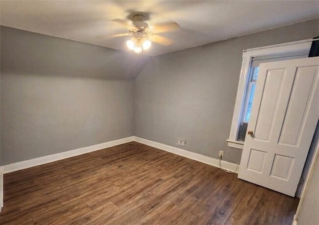 Photo - 109 Cleveland St