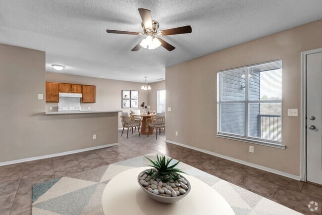 Building Photo - Recently Renovated Unit K6 Rental