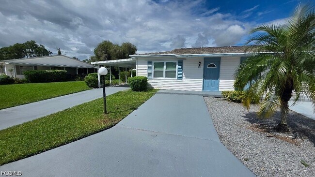 36 Pinewood Blvd