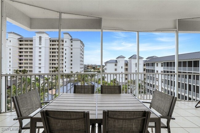 Building Photo - 470 Launch Cir Unit V-603