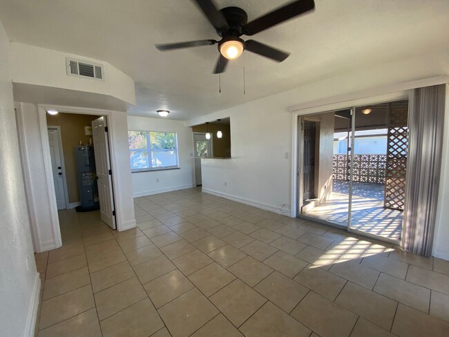 Photo - 21995 Catherine Ave