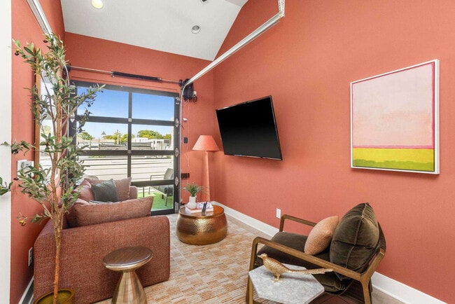 Photo - 774 E Argyle Ave Unit ID1312370P