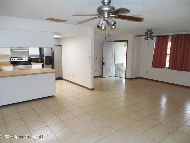 Photo - 1492 Autumn Woods Dr