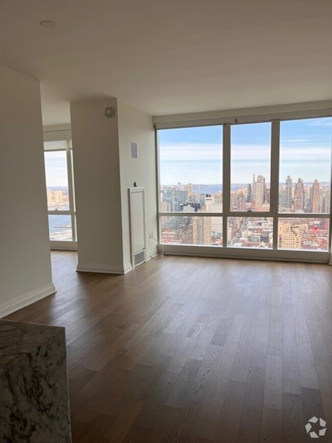 Building Photo - 460 W 42nd St Rental