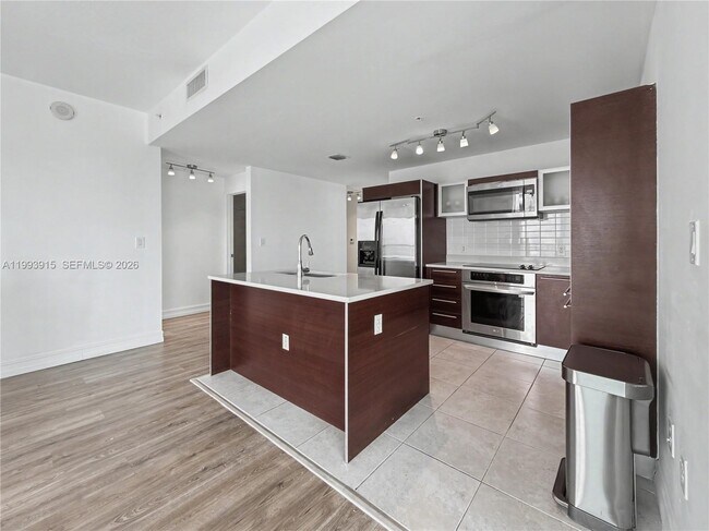 Photo - 1900 N Bayshore Dr Unit 3811