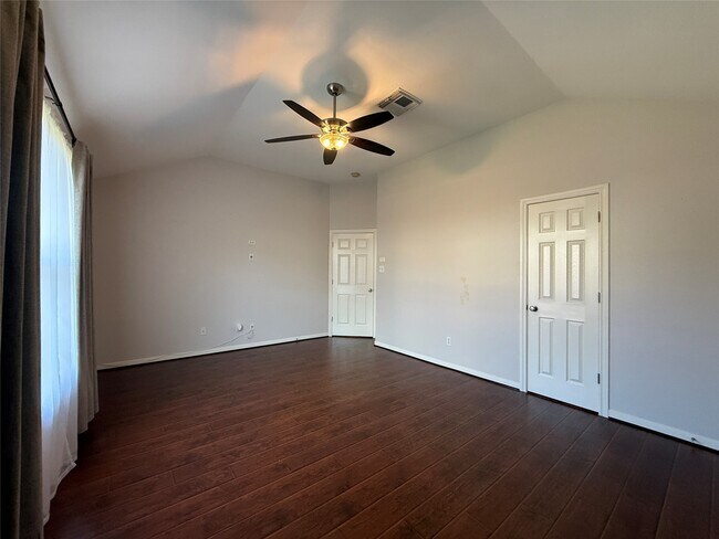 Photo - 5935 Wildbriar Ln