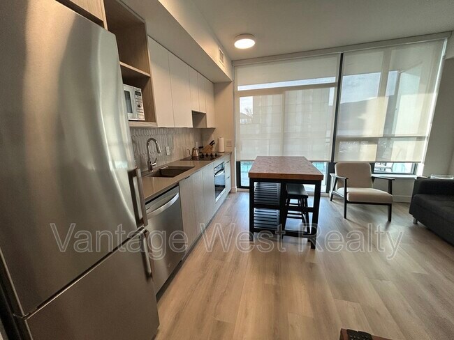 Photo - 1488 Bertram St