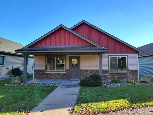 Building Photo - One Level Townhouse