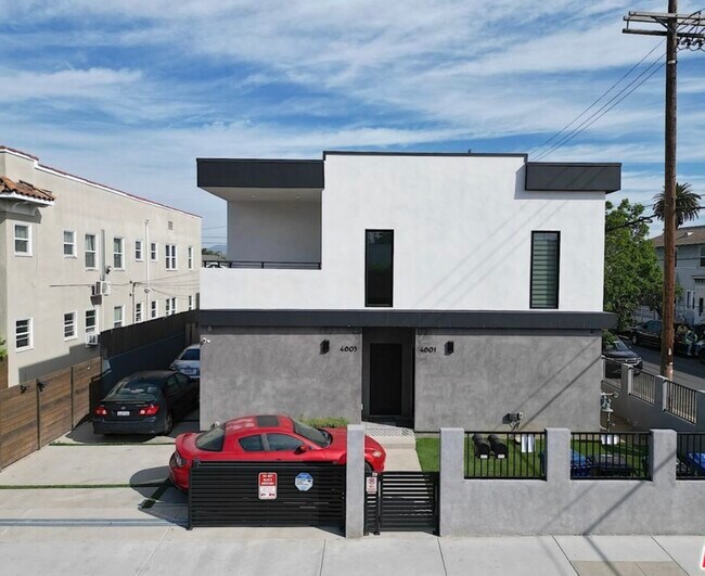 Photo - 1845 Vineyard Ave