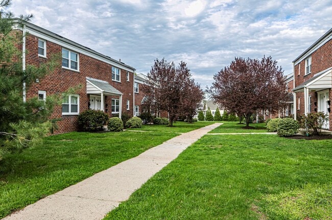 Belmont Gardens - Belmont Gardens Apartments