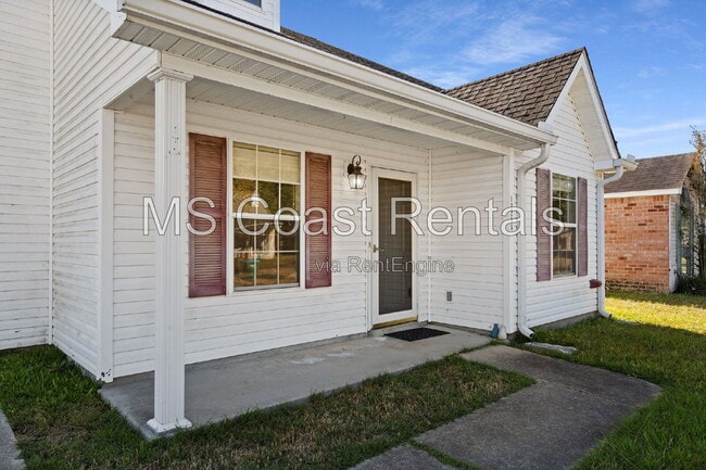 12206 Breezeway Cir
