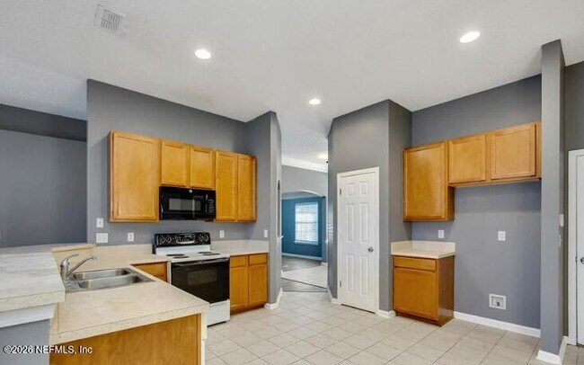 Photo - 10068 Garden Lake Ct