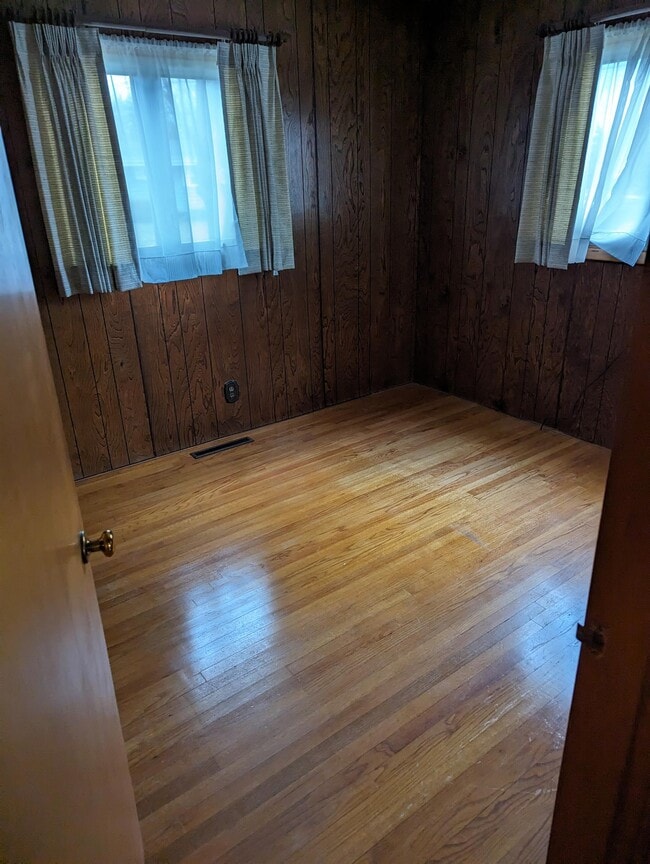 Photo - 9 Glenview Dr