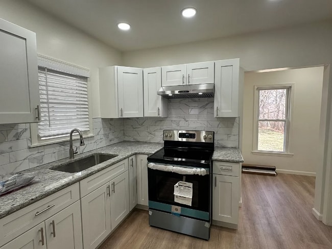 Photo - 1126 Walker St