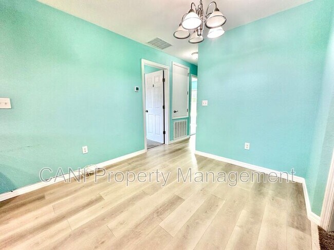 Photo - 1526 Providence Rd