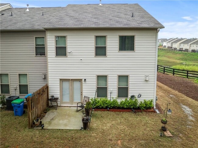 4346 Ava Oak Ln