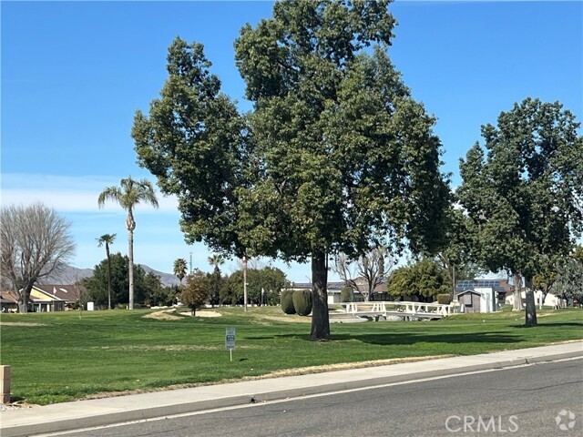 Building Photo - 690 Lassen Way Rental