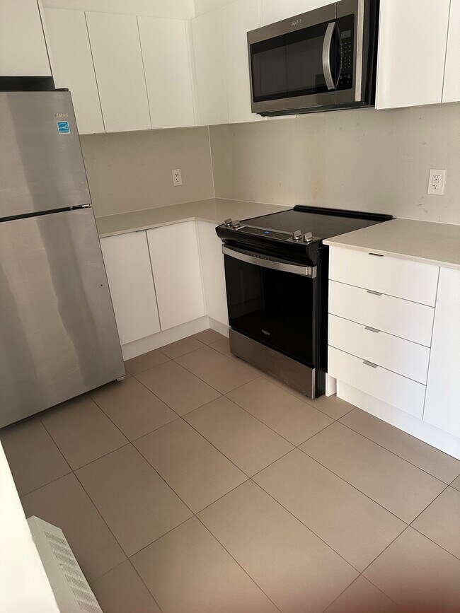 Photo - 457 Marlee Ave Unit 405