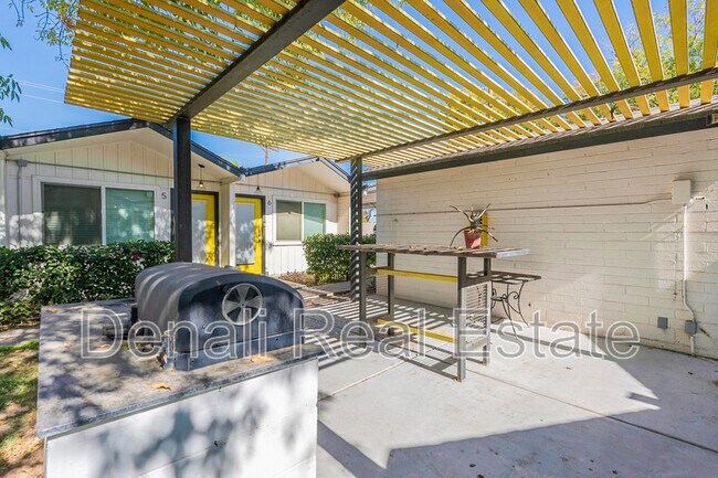 Photo - 2309 S College Ave