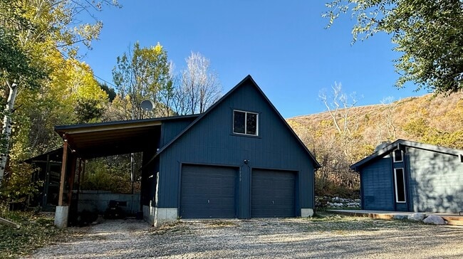 Photo - 1989 N 3775 E