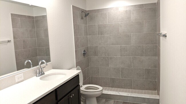 Photo - 6029 Eagle Pointe Dr