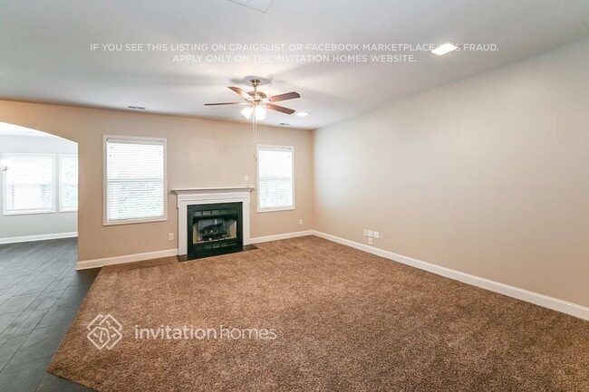 Photo - 128 Cloister Ln