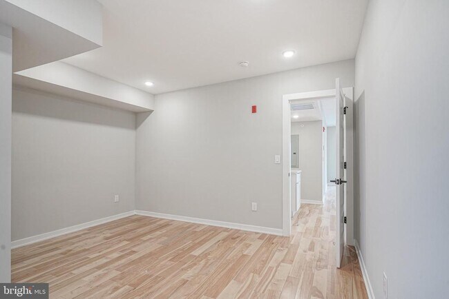 Photo - 1710 Cambridge St Unidad 8