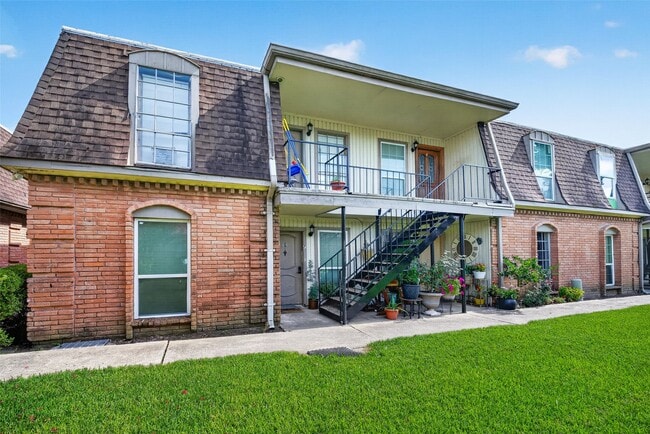 Photo - 1220 Shadowdale Dr Unit 6
