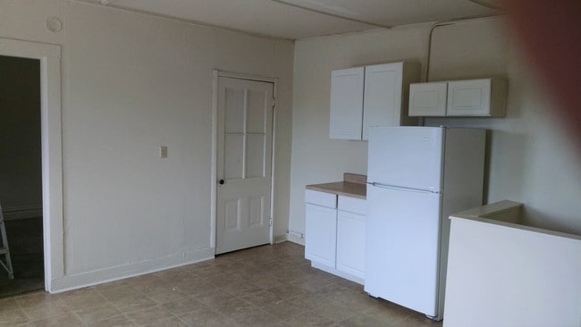 Cocina amplia - 4256 Nebraska Ave Unidad 3FL