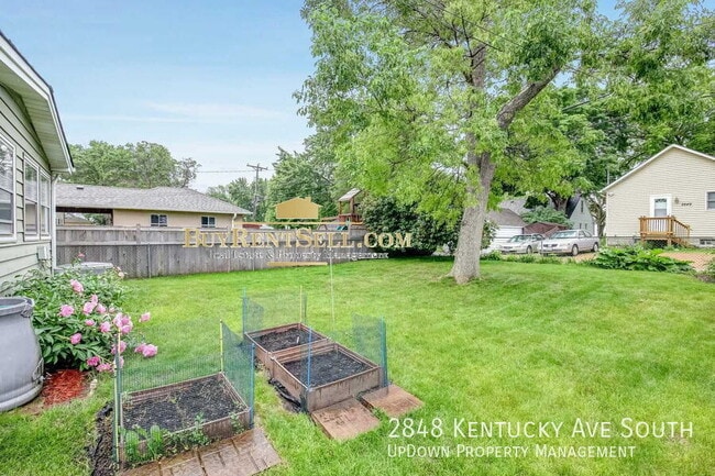 Photo - 2848 Kentucky Ave S