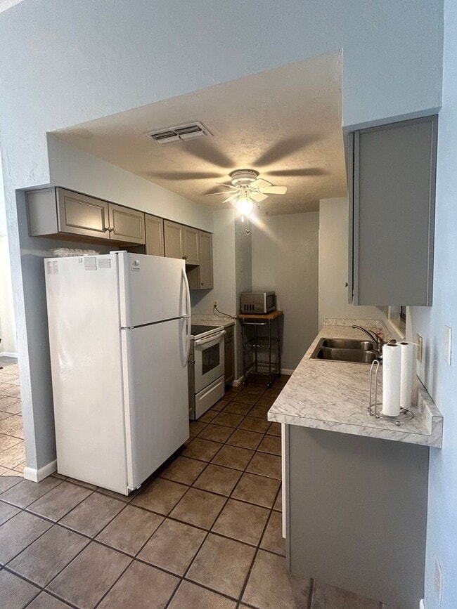 Photo - 2724 NW 44th Pl