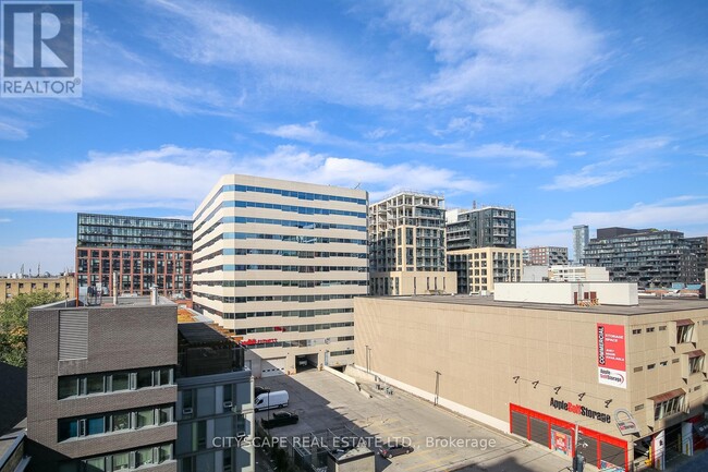 Photo - 525 Adelaide St W Unit 908-T