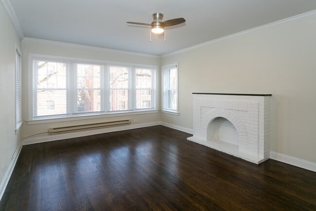 Building Photo - 1122 Maple Ave Unit J07P