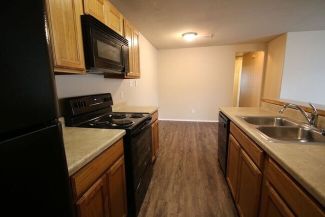 Photo - PERFECT 3/2 Duplex in AWESOME Fort Worth Location! ALL Kitchen Appliances Included ~ Full Size Wa...